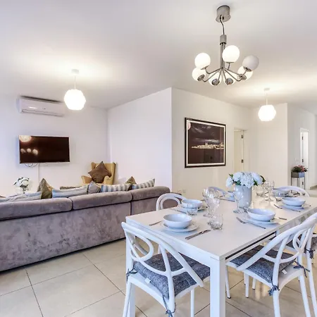 Malta Pool Penthouse Apartamento Is-Swieqi