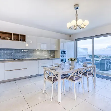 Apartment Malta Pool Penthouse Is-Swieqi